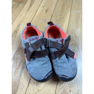 Plae Boys Ty Grey Knit Hook and Loop Shoes Size 13